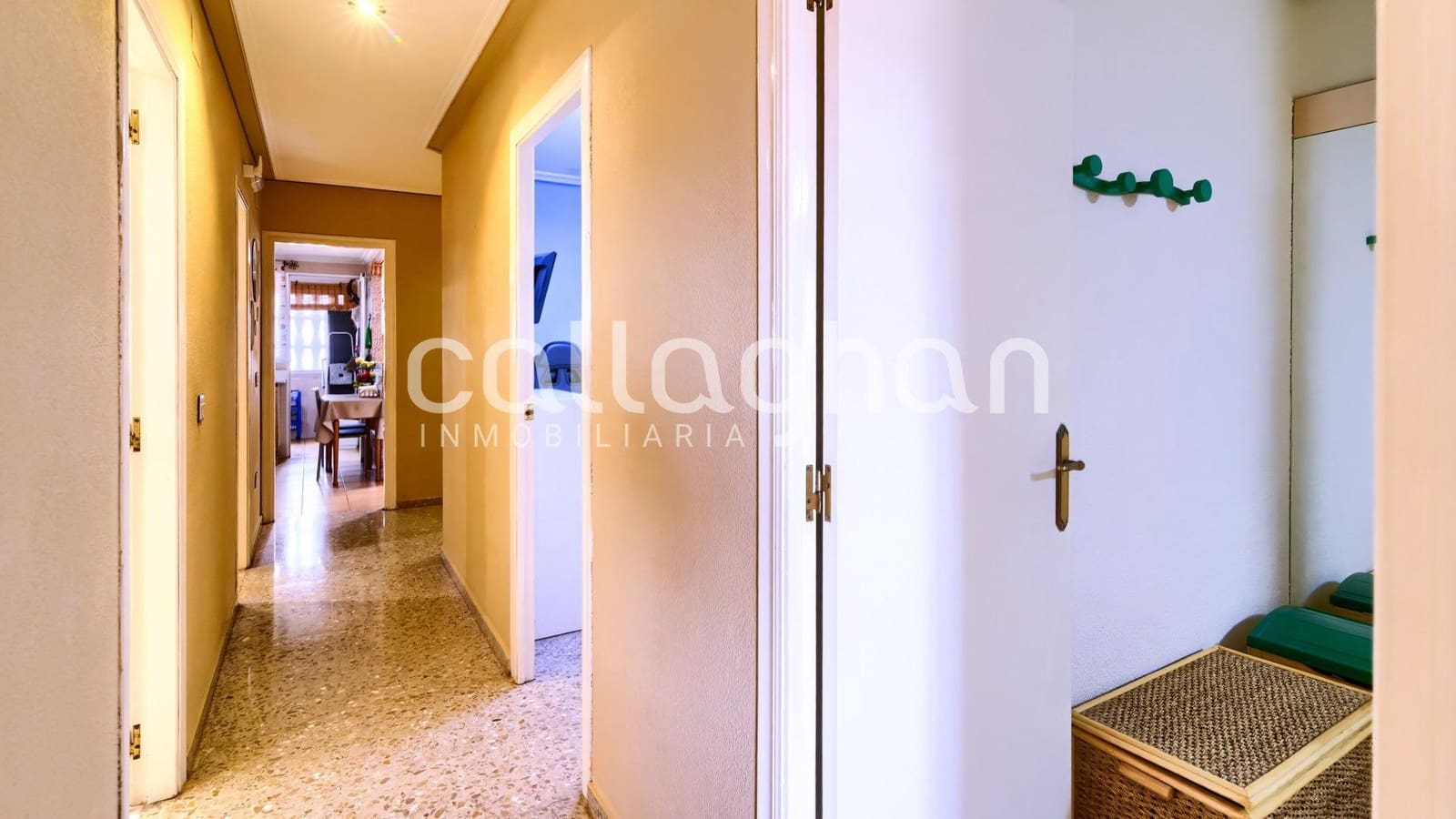 4 bedroom Flat for sale in Chilches with garage - € 138,000 (Ref: 9916041)