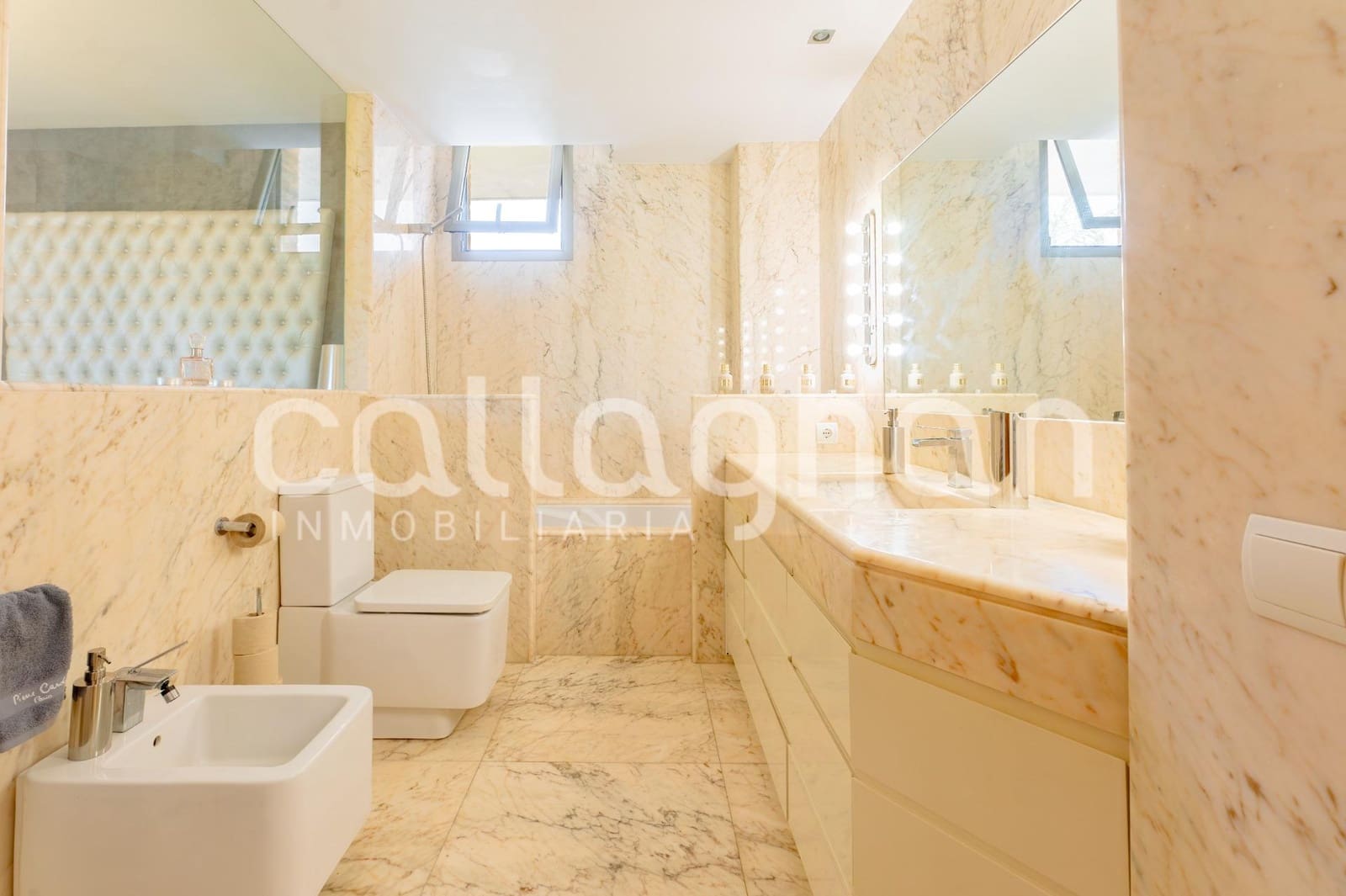 6 bedroom Villa for sale in Betera with pool garage - € 1,490,000 (Ref: 9920607)