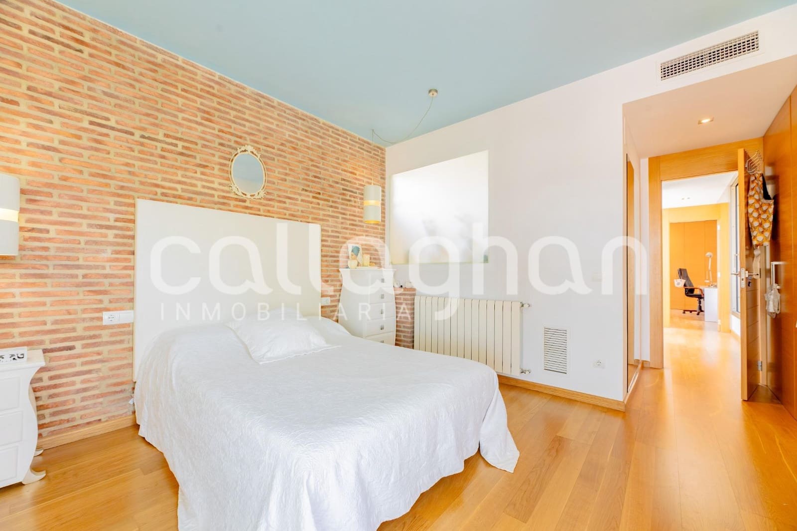 6 bedroom Villa for sale in Betera with pool garage - € 1,490,000 (Ref: 9920607)