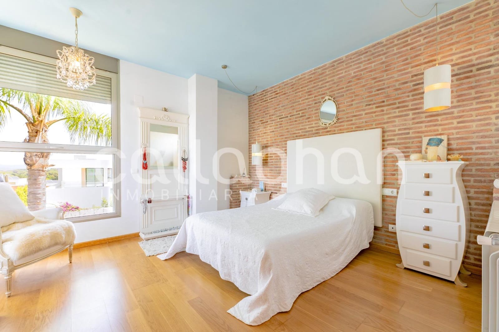 6 bedroom Villa for sale in Betera with pool garage - € 1,490,000 (Ref: 9920607)