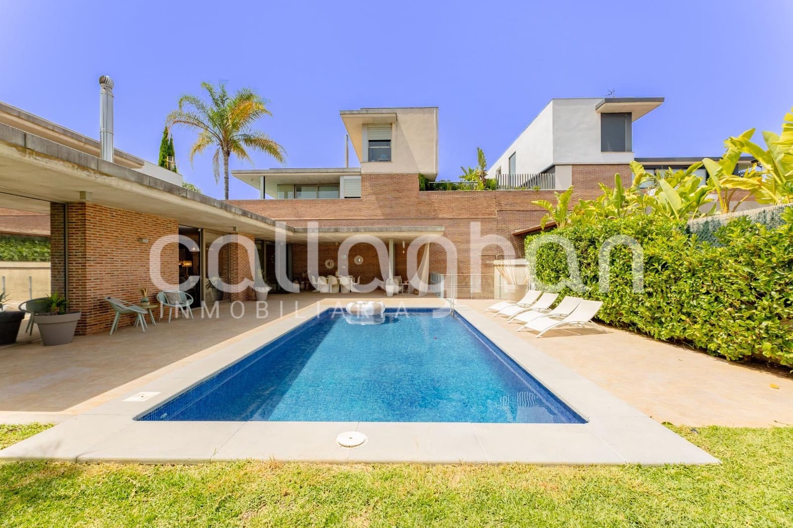 6 bedroom Villa for sale in Betera with pool garage - € 1,490,000 (Ref: 9920607)