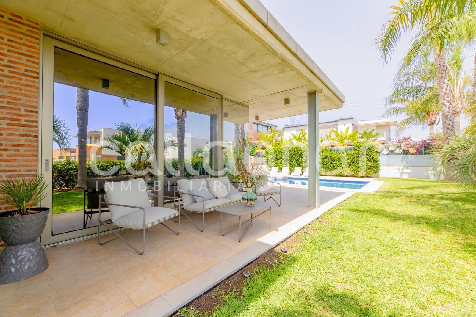 6 bedroom Villa for sale in Betera with pool garage - € 1,490,000 (Ref: 9920607)