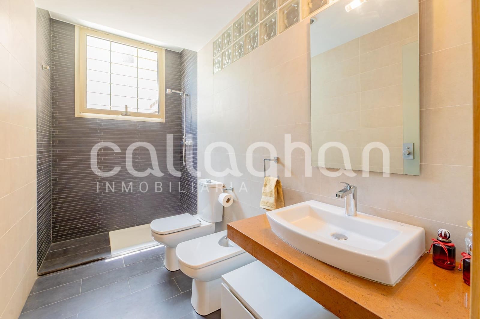 6 bedroom Villa for sale in Betera with pool garage - € 1,490,000 (Ref: 9920607)