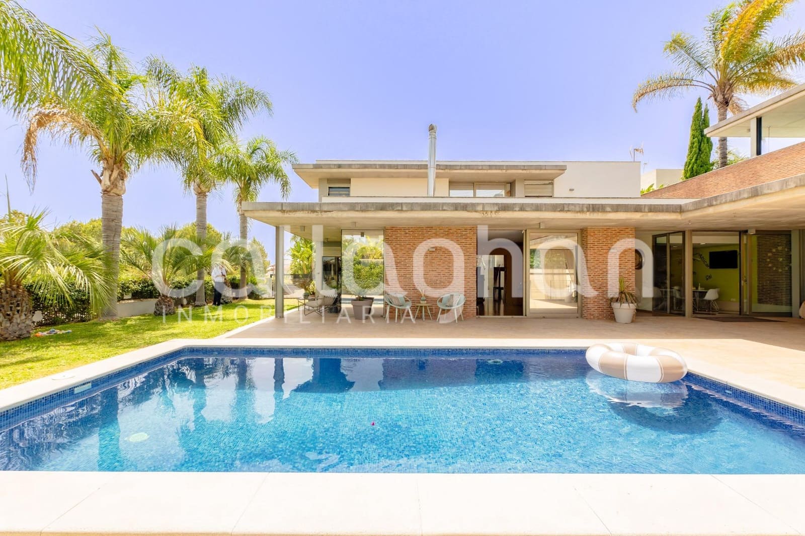 6 bedroom Villa for sale in Betera with pool garage - € 1,490,000 (Ref: 9920607)