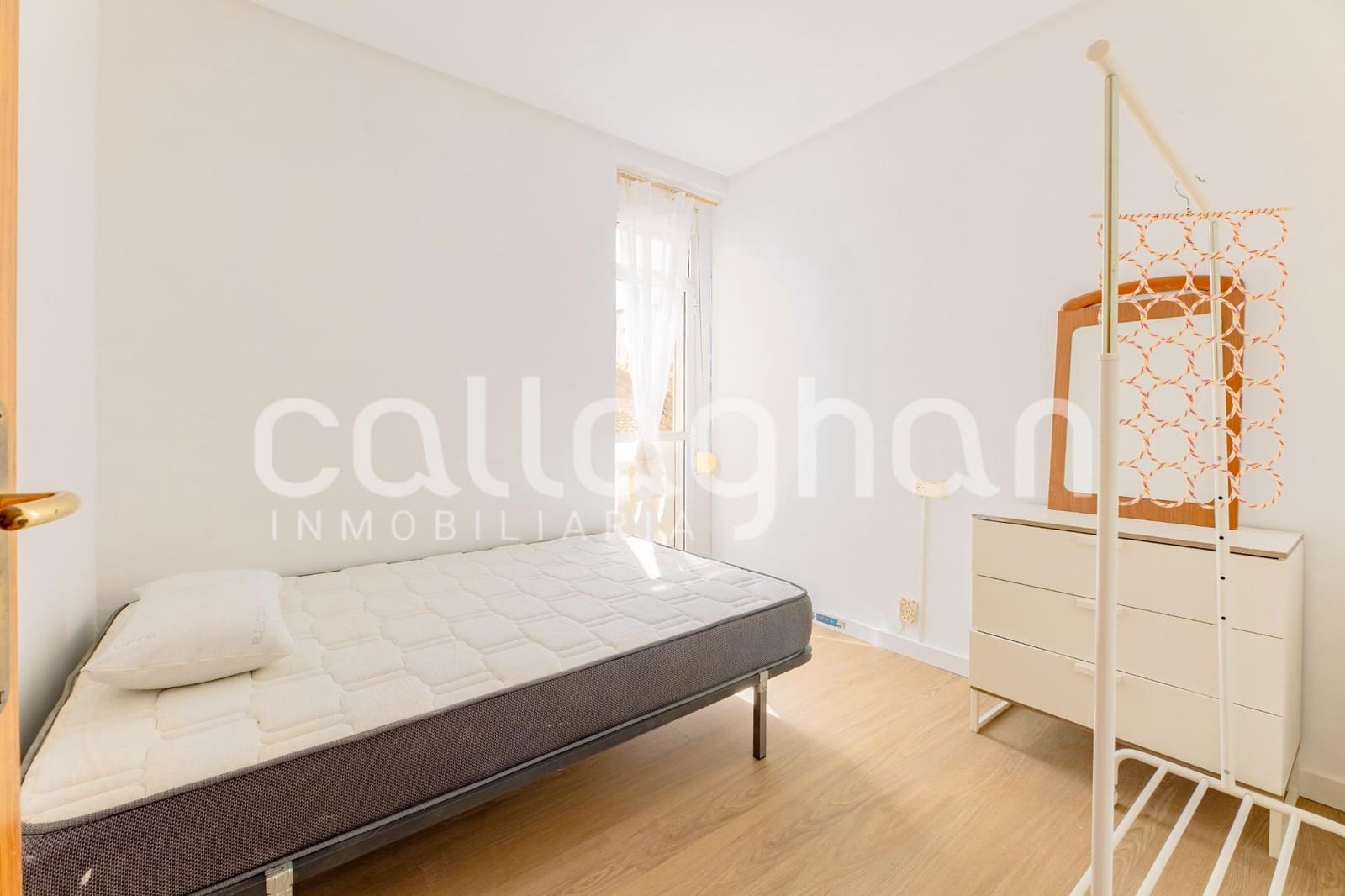 2 Zimmer Wohnung zu vermieten in Valencia Stadt - 1.200 € (Ref: 9927623)