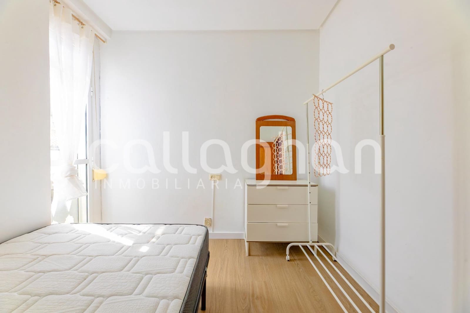 2 Zimmer Wohnung zu vermieten in Valencia Stadt - 1.200 € (Ref: 9927623)