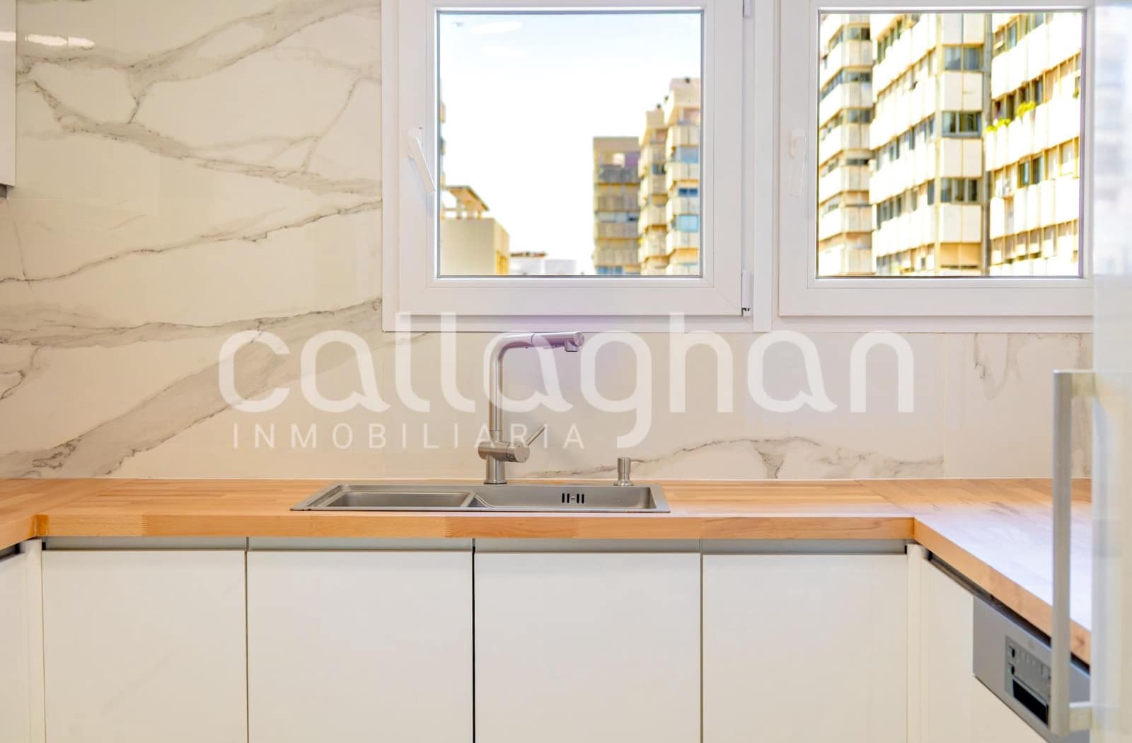4 soveværelse Lejlighed til salg i Valencia by med garage - € 695.000 (Ref: 9927624)