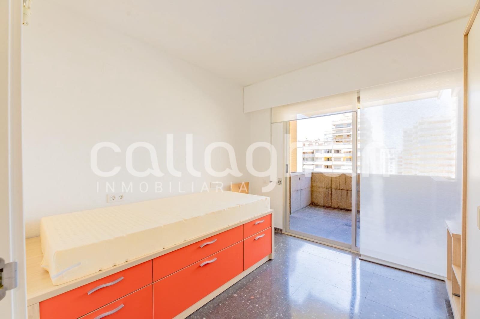 4 soveværelse Lejlighed til salg i Valencia by med garage - € 695.000 (Ref: 9927624)