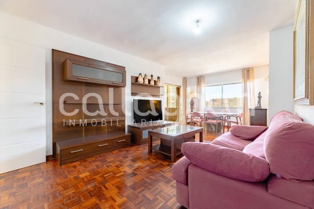 4 soveværelse Lejlighed til salg i Jaume Roig, Valencia by med garage - € 695.000 (Ref: 9927624)