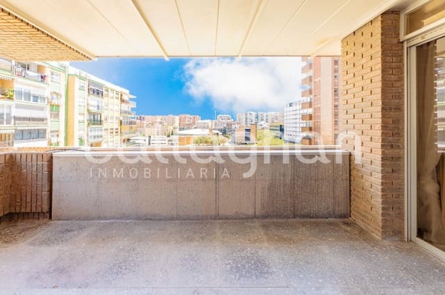 4 soveværelse Lejlighed til salg i Jaume Roig, Valencia by med garage - € 695.000 (Ref: 9927624)