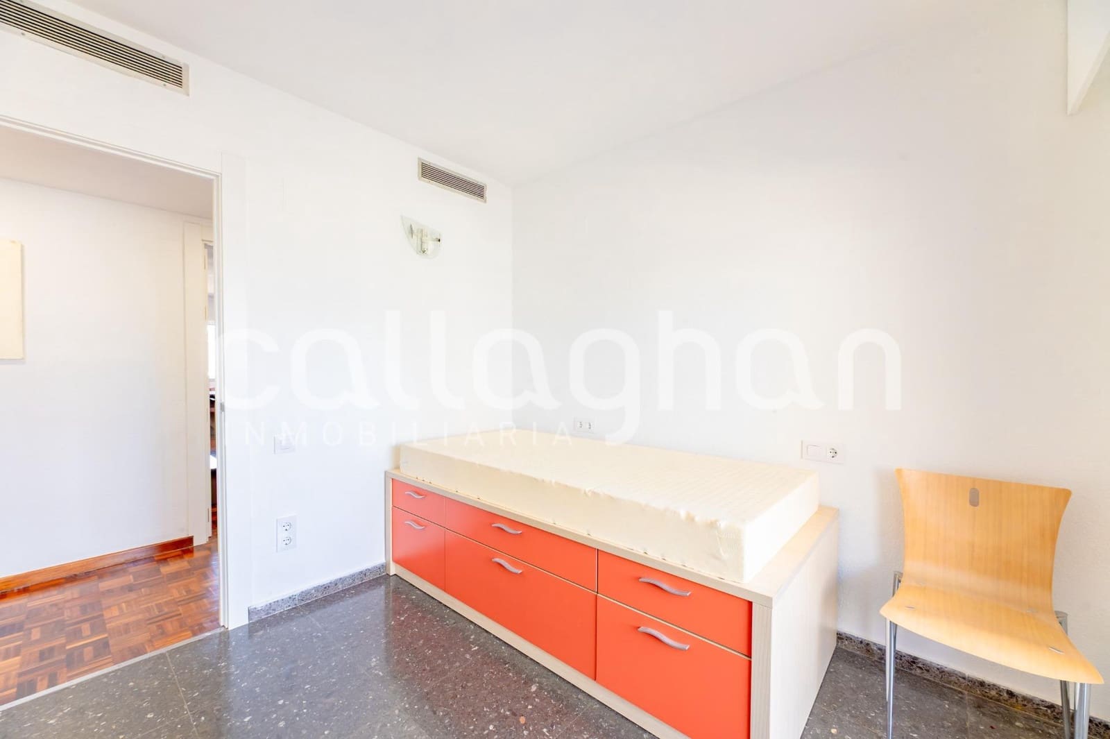 4 soveværelse Lejlighed til salg i Valencia by med garage - € 695.000 (Ref: 9927624)
