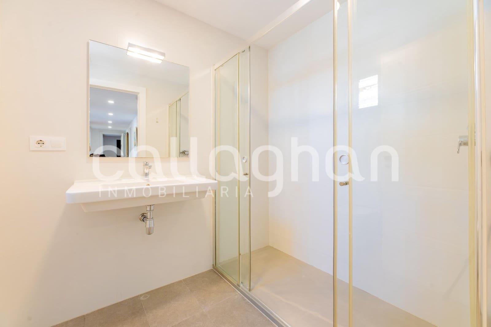 4 soveværelse Lejlighed til salg i Valencia by med garage - € 695.000 (Ref: 9927624)