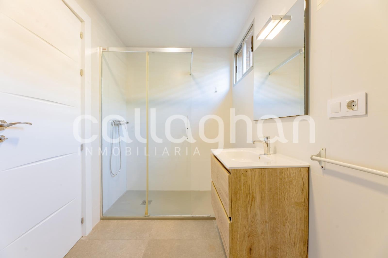 4 soveværelse Lejlighed til salg i Valencia by med garage - € 695.000 (Ref: 9927624)