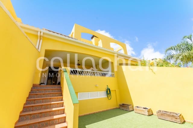 4 soveværelse Rækkehus til salg i Almarda, Sagunto / Sagunt med swimmingpool - € 410.000 (Ref: 9929554)