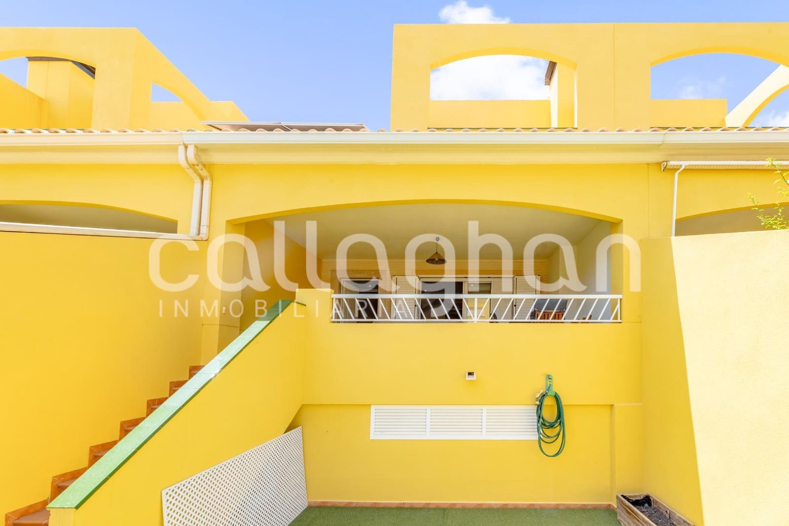 4 bedroom Terraced Villa for sale in Almarda with pool - € 410,000 (Ref: 9929554)