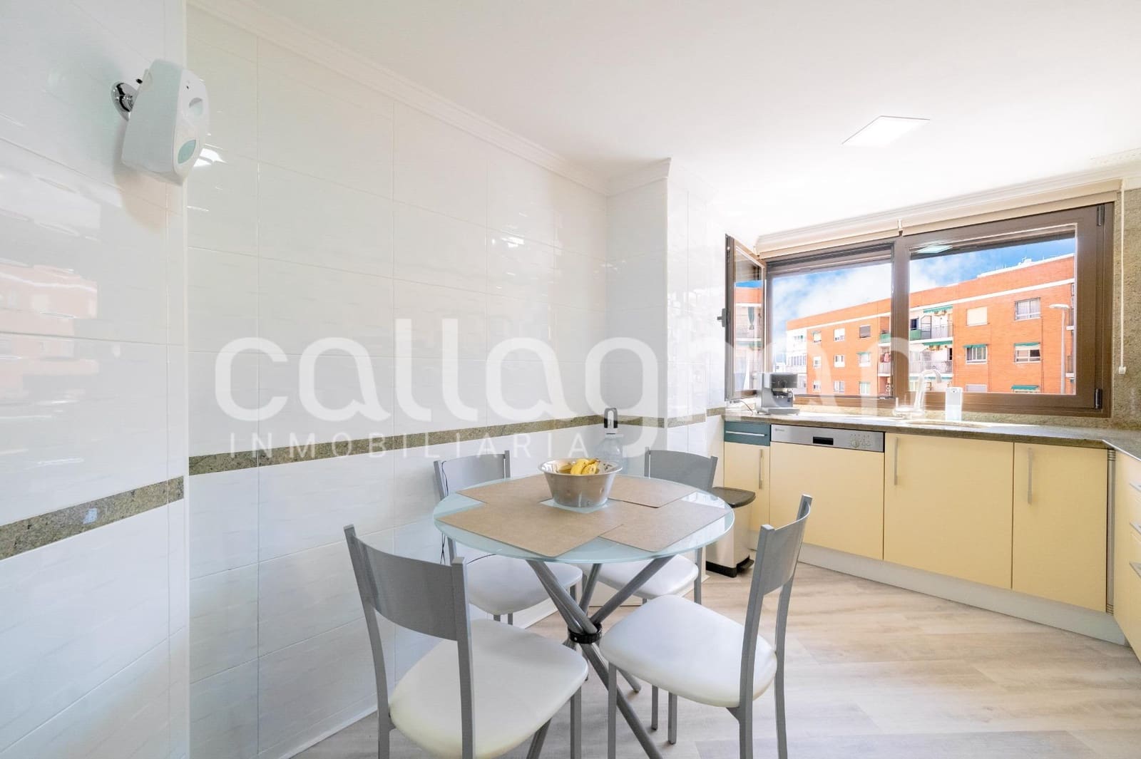 3 soveværelse Lejlighed til salg i Sagunto / Sagunt - € 240.000 (Ref: 9929555)