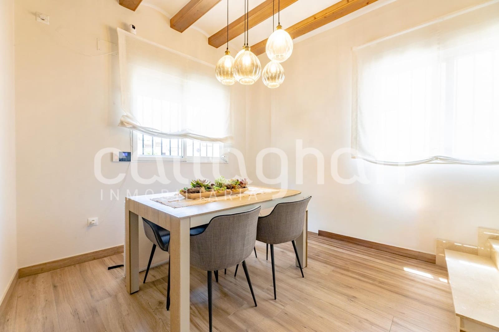 Chalet de 3 habitaciones en Almenara en venta con garaje - 450.000 € (Ref: 9929556)