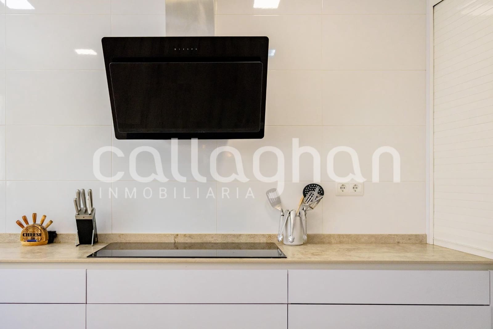 Chalet de 3 habitaciones en Almenara en venta con garaje - 450.000 € (Ref: 9929556)