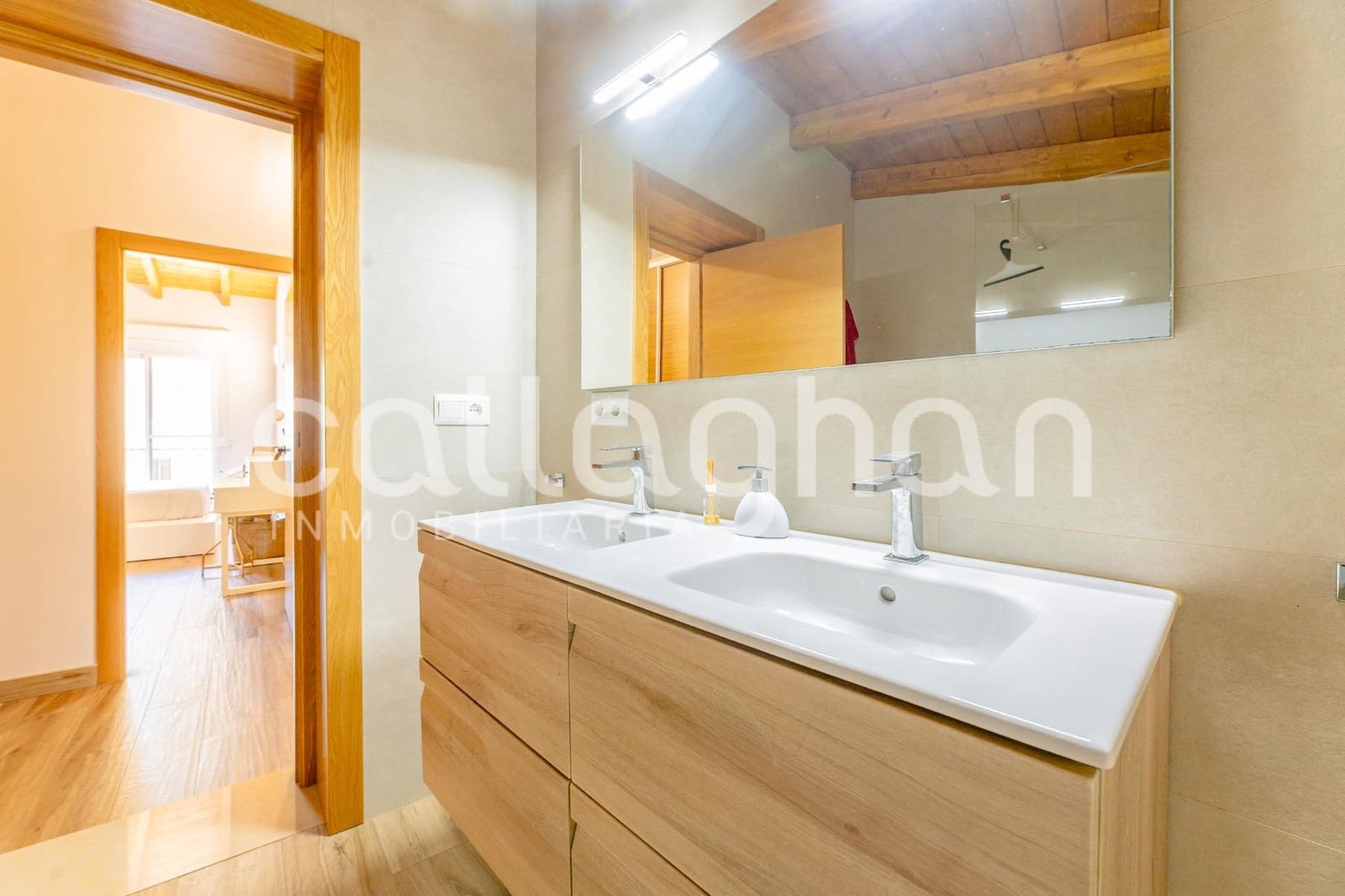 Chalet de 3 habitaciones en Almenara en venta con garaje - 450.000 € (Ref: 9929556)