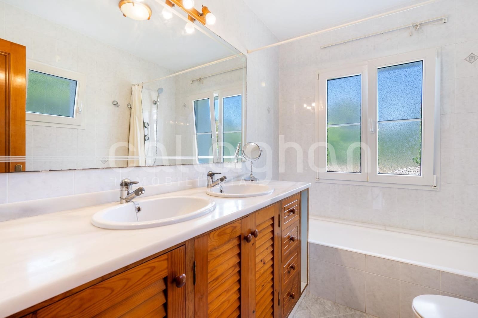 3 bedroom Villa for sale in Ciutadella de Menorca with pool - € 1,150,000 (Ref: 9940334)