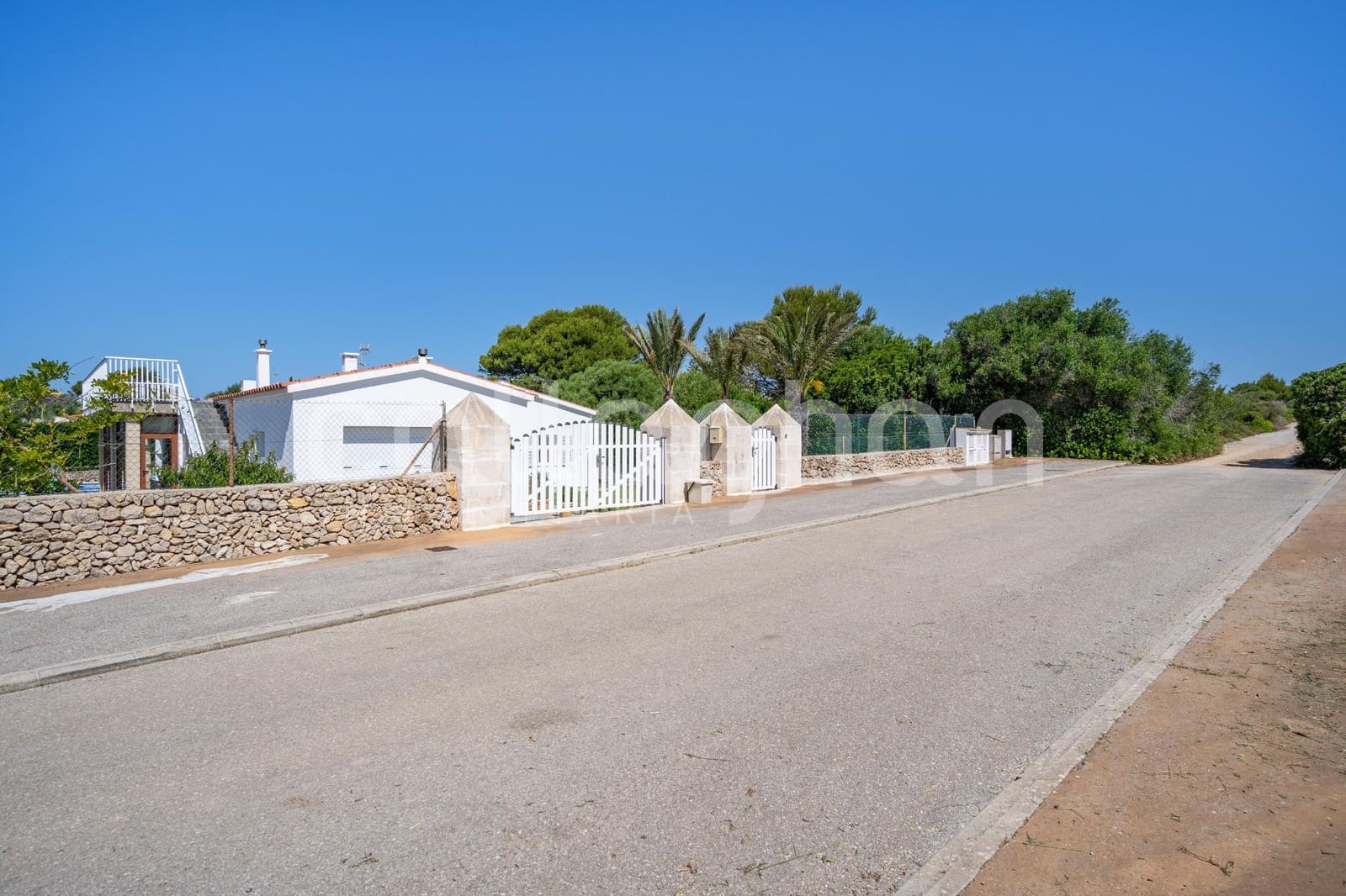 3 bedroom Villa for sale in Ciutadella de Menorca with pool - € 1,150,000 (Ref: 9940334)