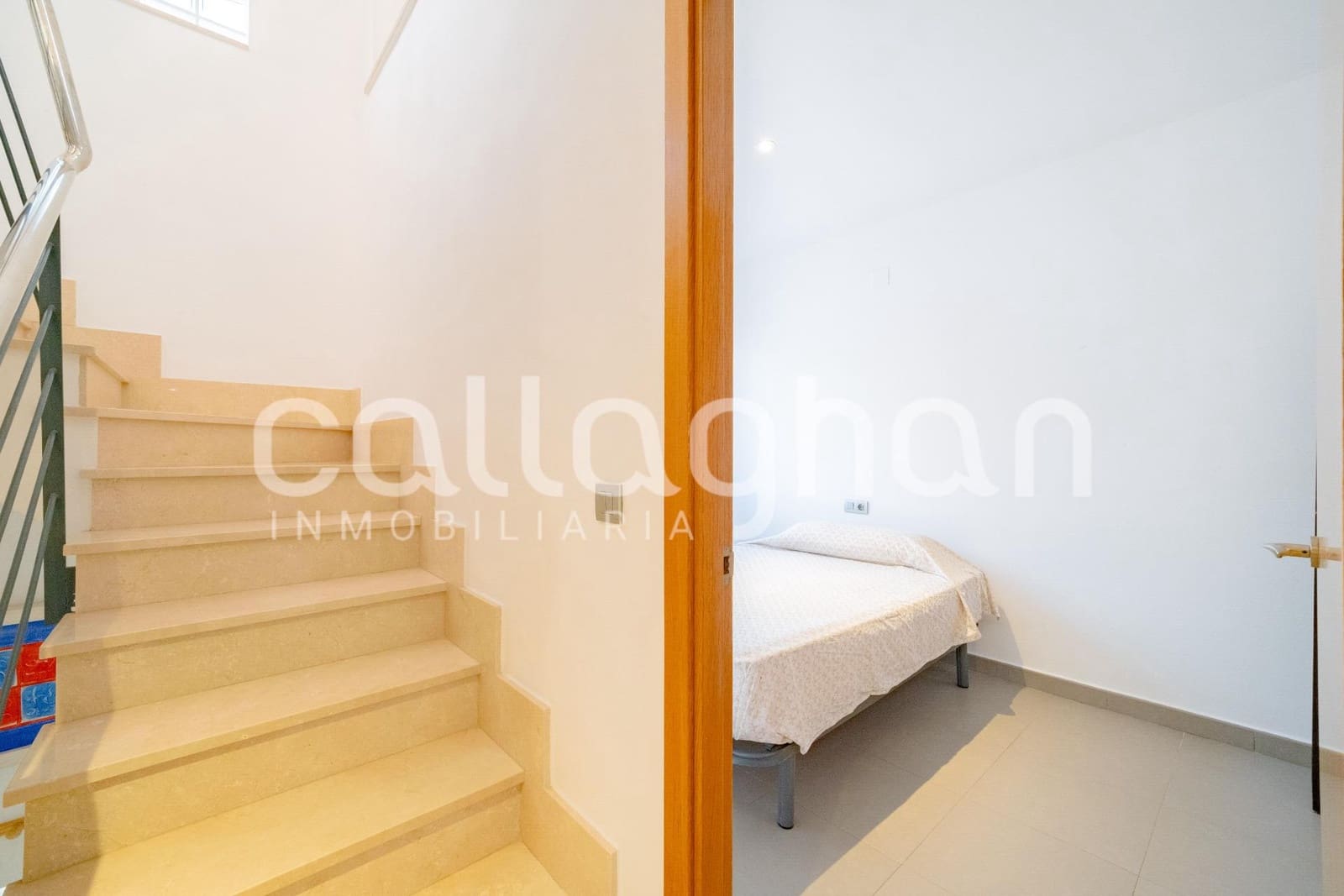 3 quarto Moradia em Banda para venda em Moncofa com garagem - 280 000 € (Ref: 9940335)