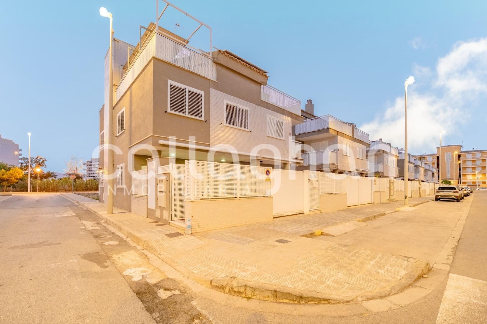 3 quarto Moradia em Banda para venda em Moncofa com garagem - 280 000 € (Ref: 9940335)
