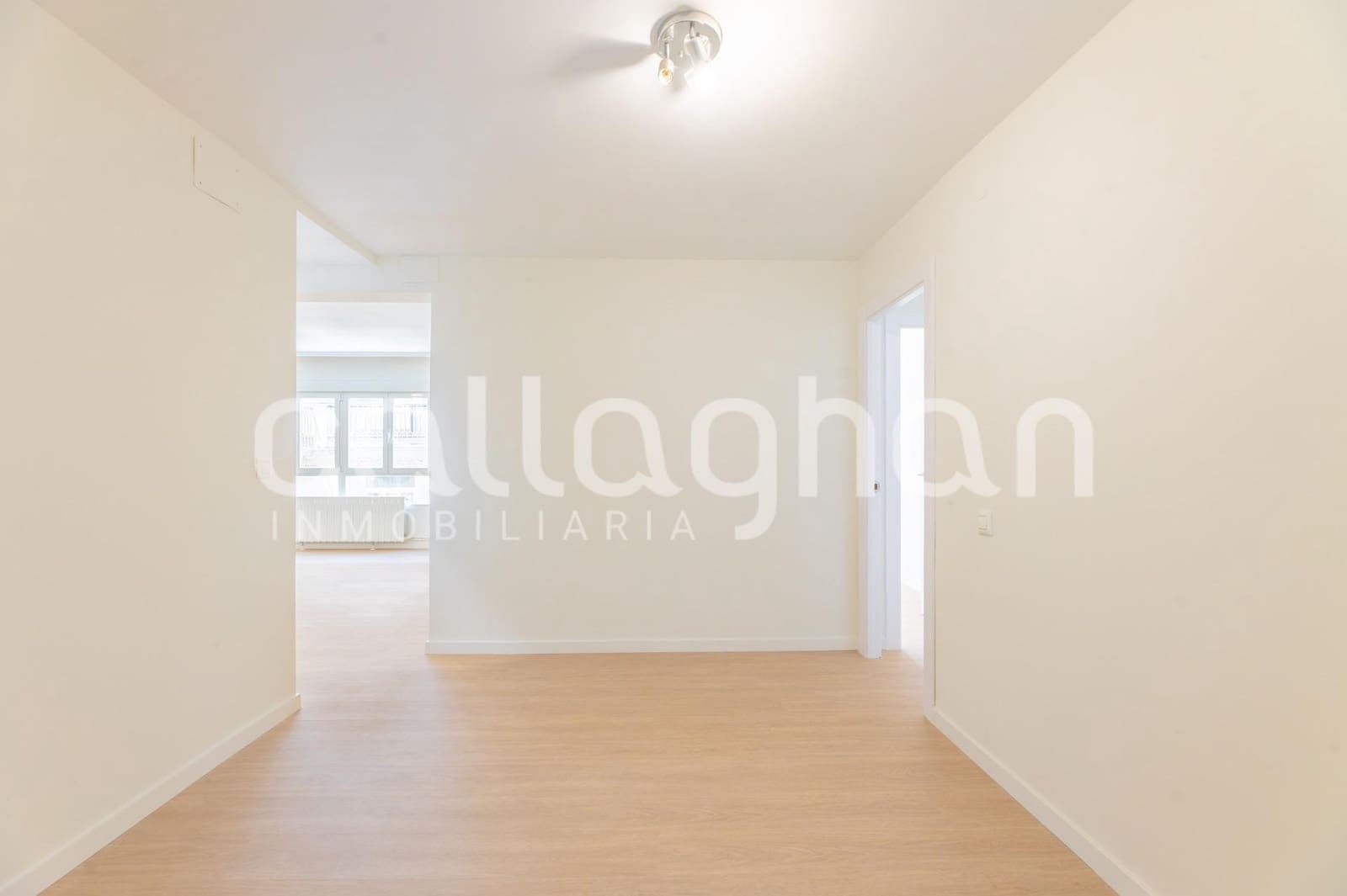 5 soveværelse Lejlighed til leje i Valencia by - € 2.800 (Ref: 9940336)