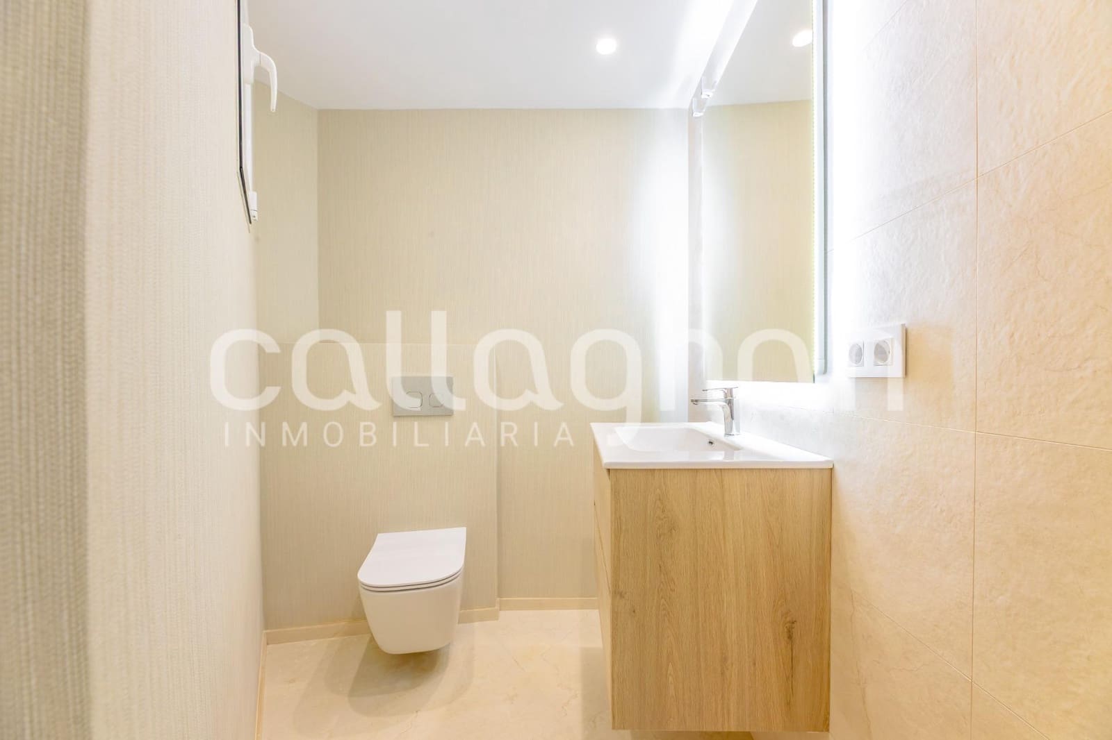 5 soveværelse Lejlighed til leje i Valencia by - € 2.800 (Ref: 9940336)