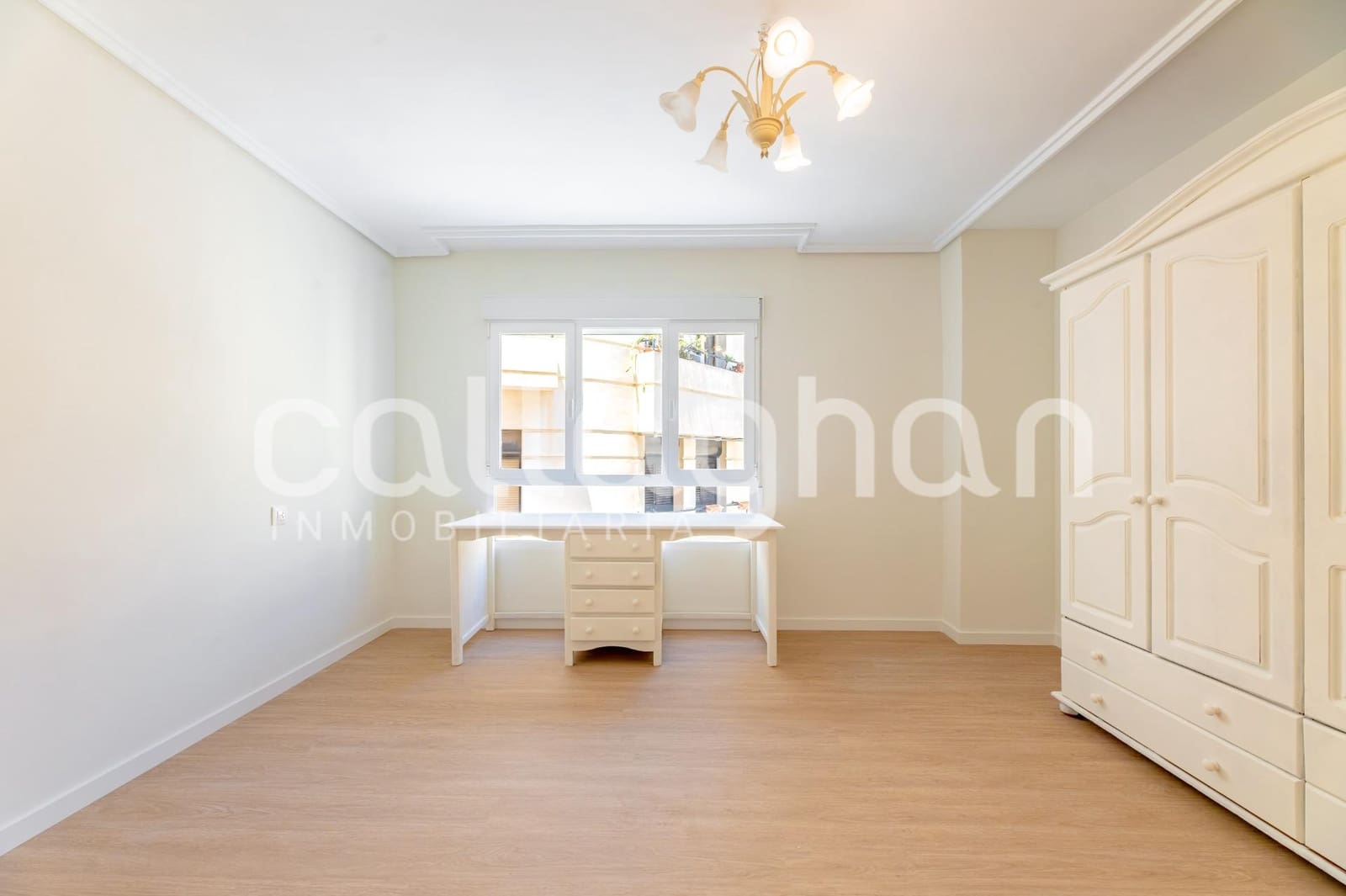 5 soveværelse Lejlighed til leje i Valencia by - € 2.800 (Ref: 9940336)
