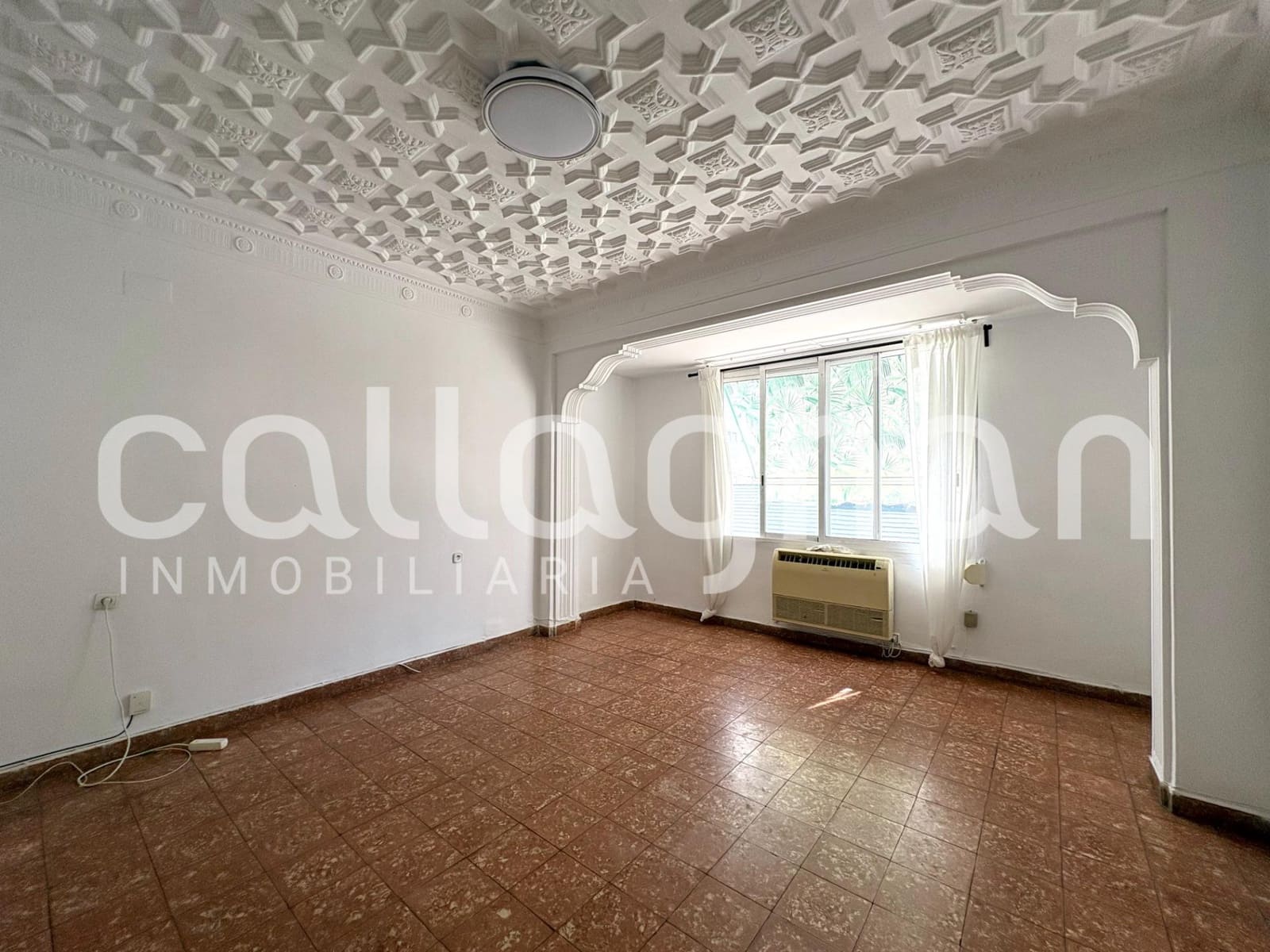 5 soveværelse Lejlighed til leje i Valencia by - € 1.700 (Ref: 9948097)
