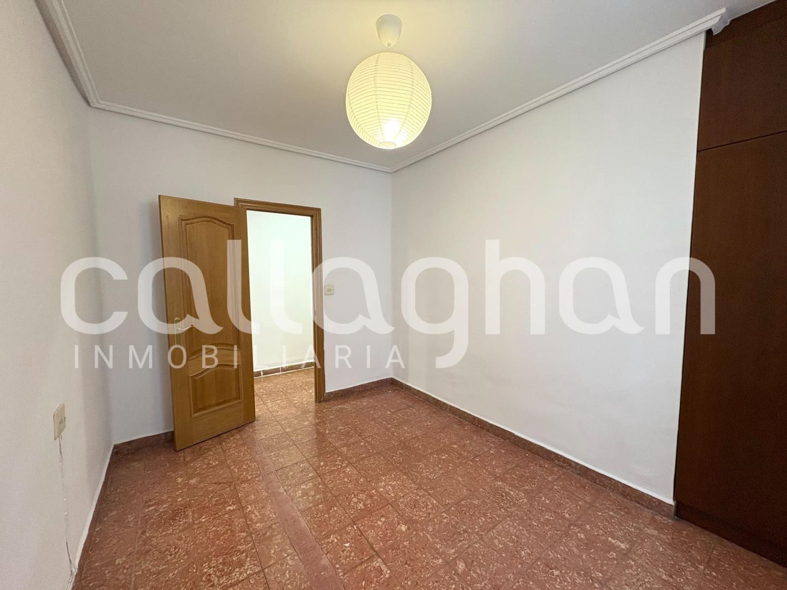 5 soveværelse Lejlighed til leje i Valencia by - € 1.700 (Ref: 9948097)