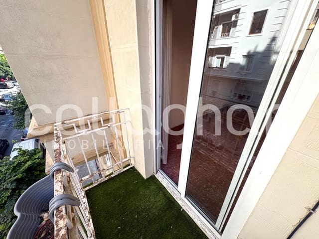 5 soveværelse Lejlighed til leje i La Gran Via, Valencia by - € 1.700 (Ref: 9948097)