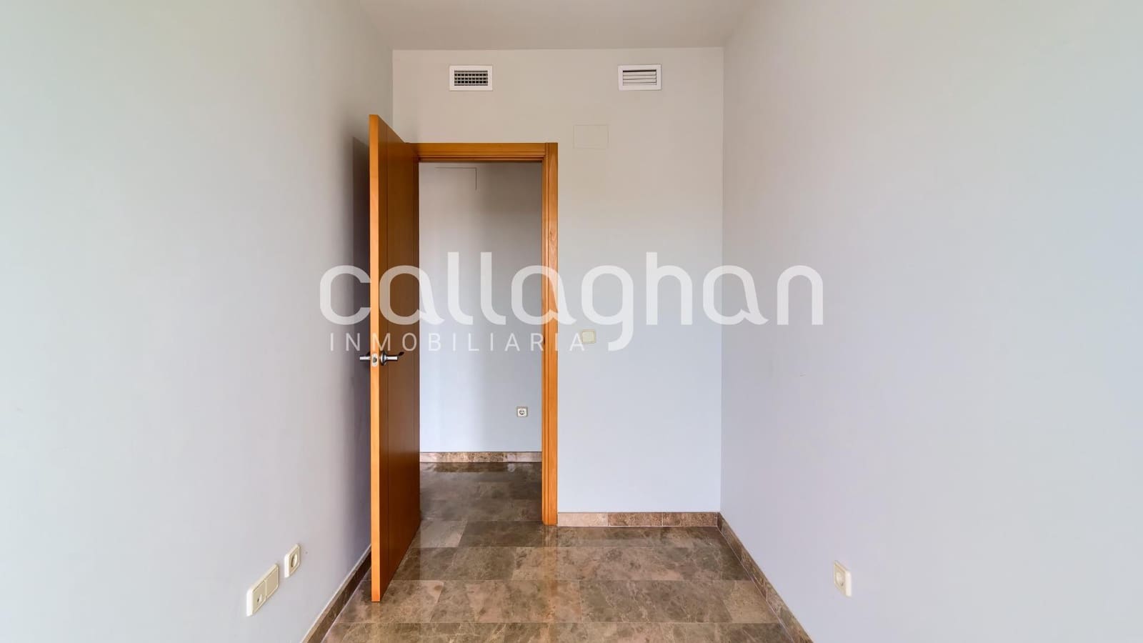 3 bedroom Flat for sale in Vilamarxant / Villamarchante with garage - € 181,000 (Ref: 9958122)