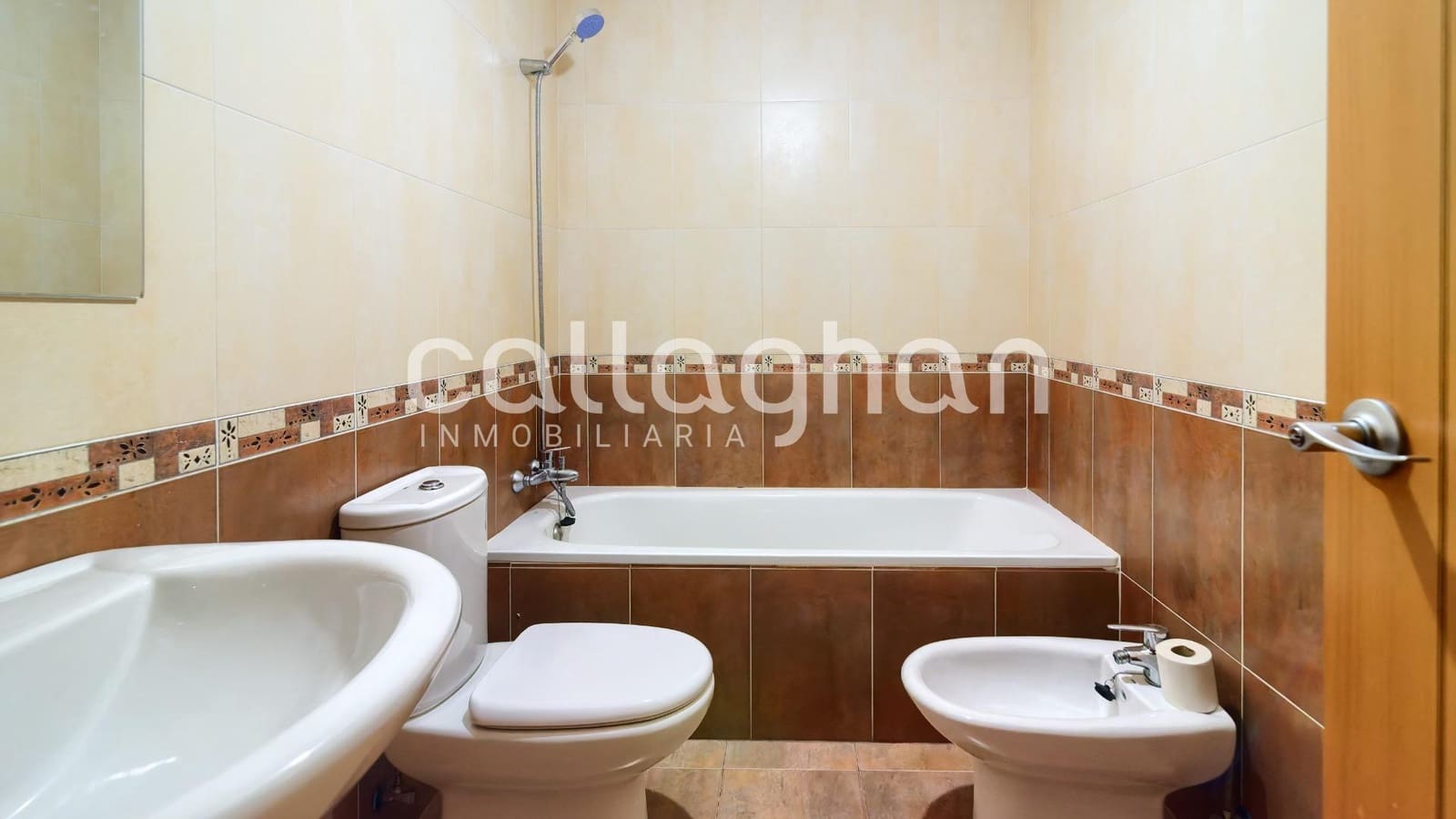 3 bedroom Flat for sale in Vilamarxant / Villamarchante with garage - € 181,000 (Ref: 9958122)