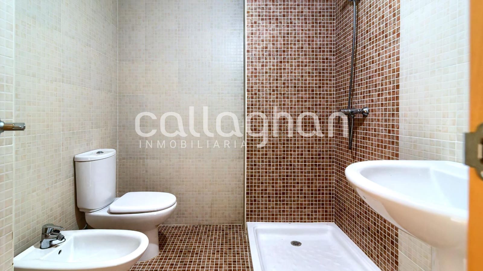 3 bedroom Flat for sale in Vilamarxant / Villamarchante with garage - € 181,000 (Ref: 9958122)