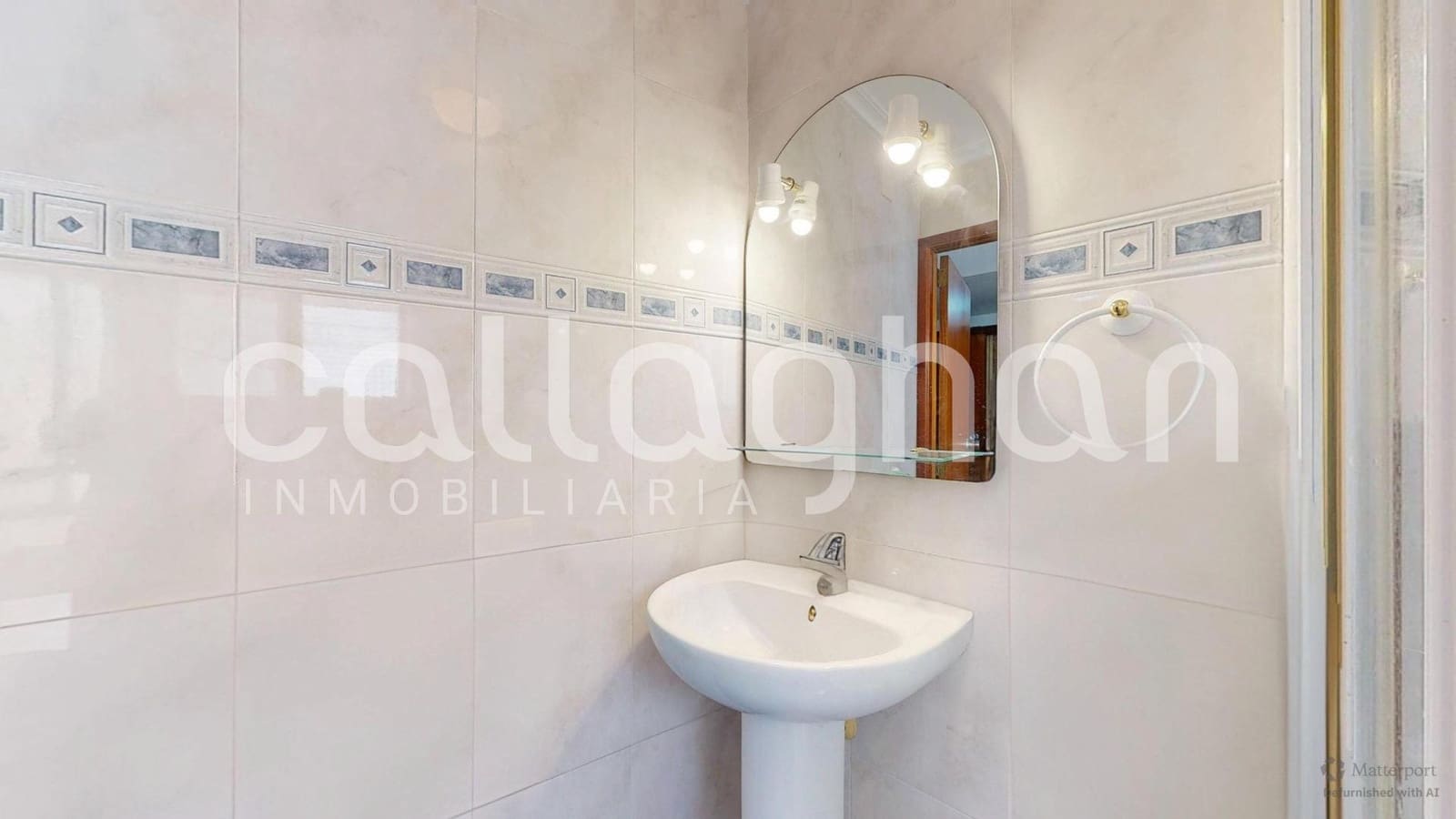 4 slaapkamer Flat te koop in Catarroja - € 250.000 (Ref: 9959950)