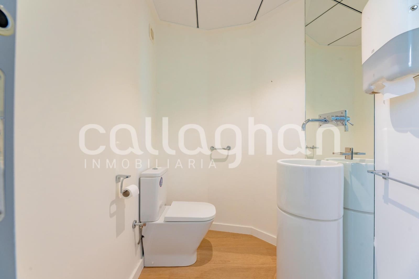 Erhverv til leje i Gandia - € 2.400 (Ref: 9963311)