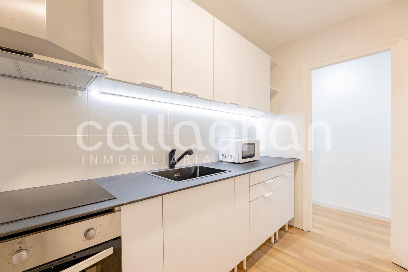 3 soveværelse Lejlighed til salg i Valencia by - € 350.000 (Ref: 9965457)