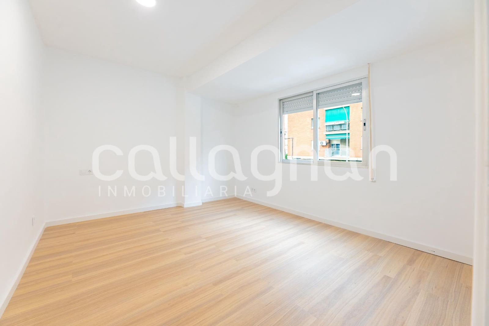3 soveværelse Lejlighed til salg i Valencia by - € 350.000 (Ref: 9965457)