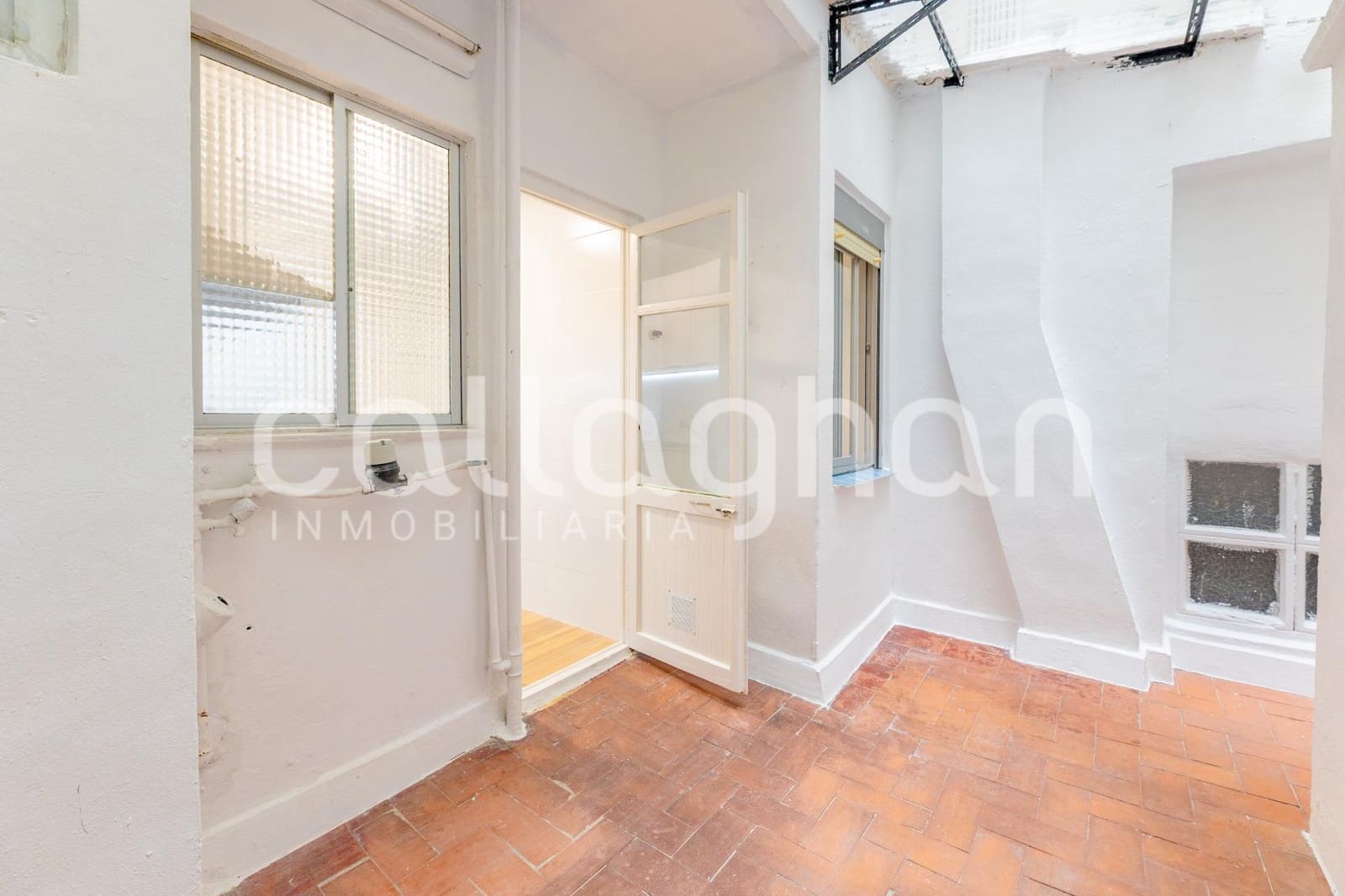 3 soveværelse Lejlighed til salg i Valencia by - € 350.000 (Ref: 9965457)