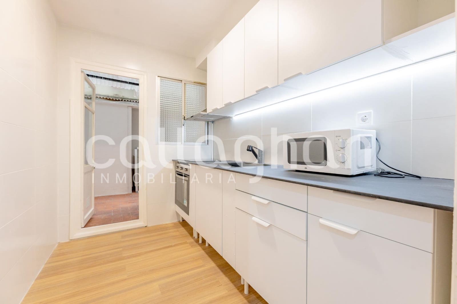 3 soveværelse Lejlighed til salg i Valencia by - € 350.000 (Ref: 9965457)