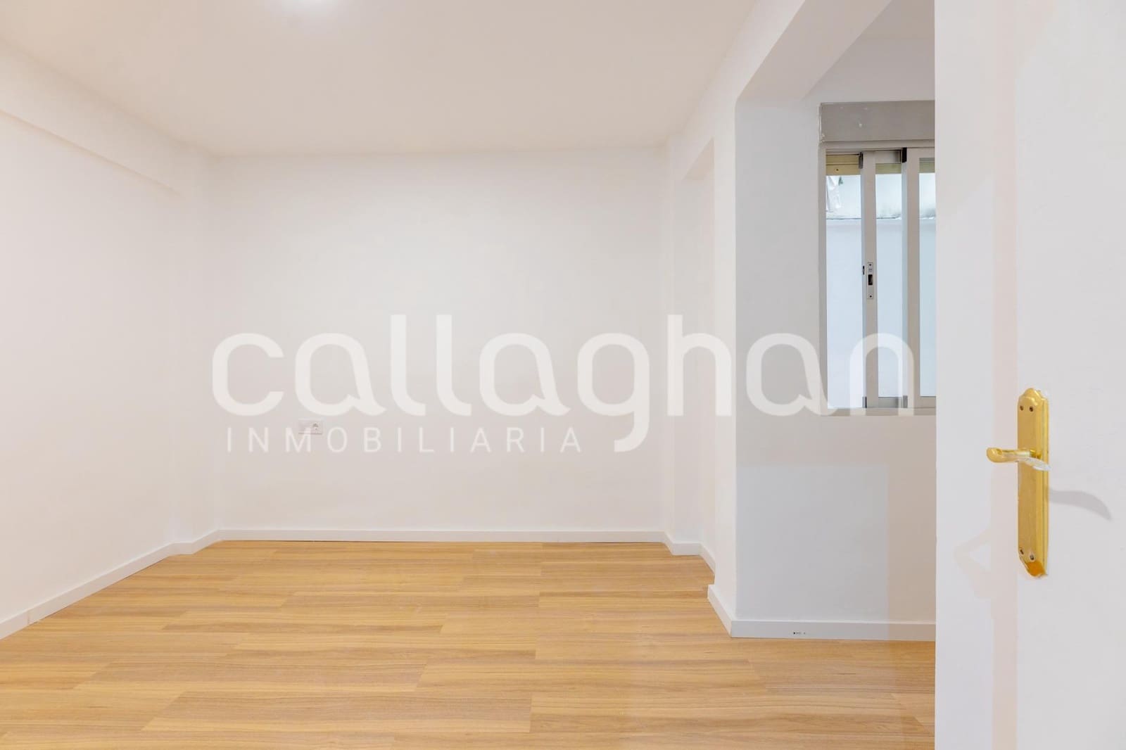 3 soveværelse Lejlighed til salg i Valencia by - € 350.000 (Ref: 9965457)