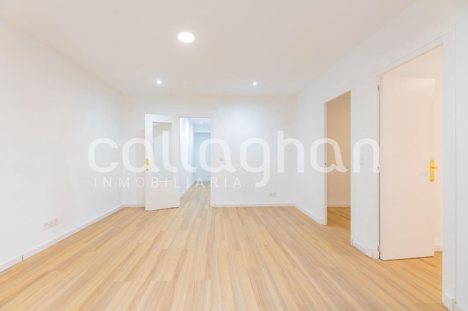 3 soveværelse Lejlighed til salg i Valencia by - € 350.000 (Ref: 9965457)