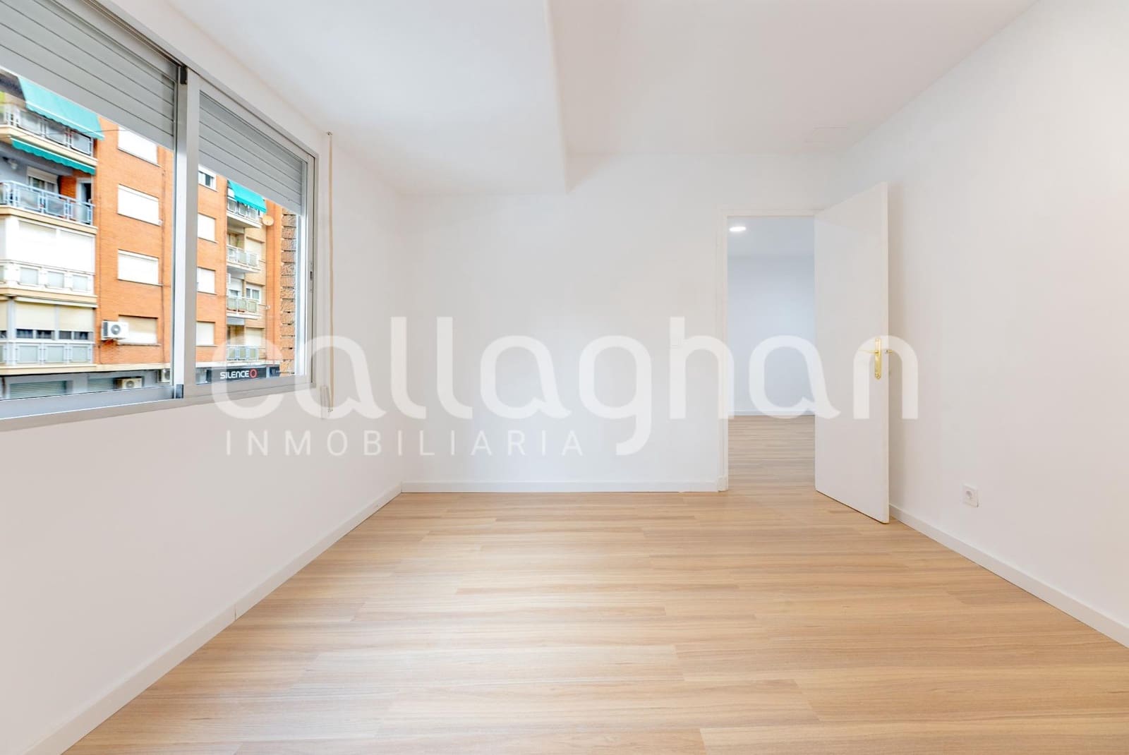 3 soveværelse Lejlighed til salg i Valencia by - € 350.000 (Ref: 9965457)