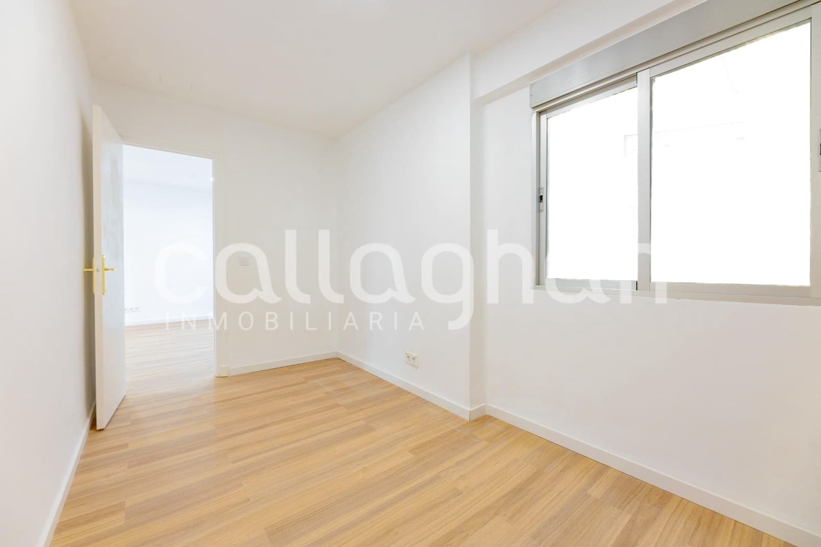3 soveværelse Lejlighed til salg i Valencia by - € 350.000 (Ref: 9965457)