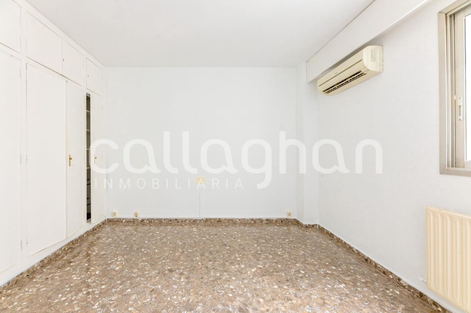3 slaapkamer Flat te huur in Valencia stad met garage - € 1.600 (Ref: 9973500)