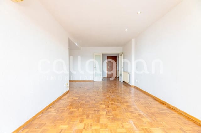 3 slaapkamer Flat te huur in La Creu del Grau, Valencia stad met garage - € 1.600 (Ref: 9973500)