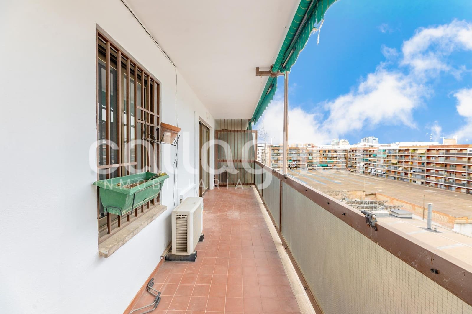 3 slaapkamer Flat te huur in Valencia stad met garage - € 1.600 (Ref: 9973500)