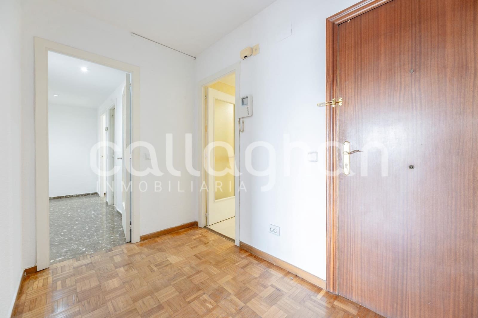3 slaapkamer Flat te huur in Valencia stad met garage - € 1.600 (Ref: 9973500)